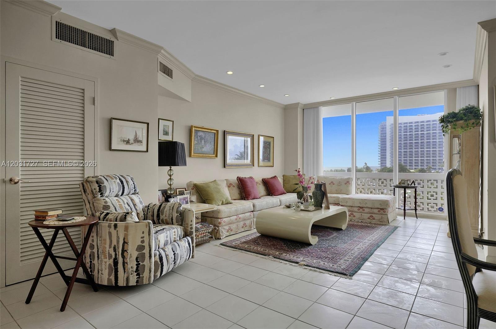 MIMOSA CONDO - Residential
