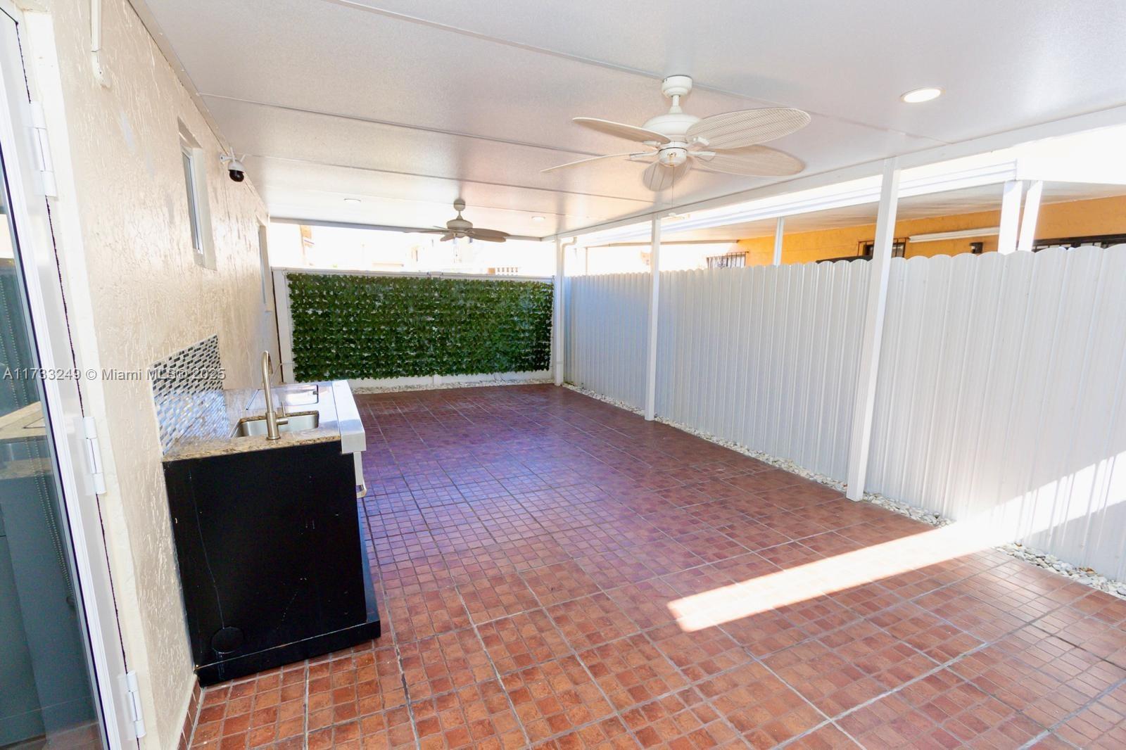 RESIDENCIAL EL PRADO COND - Residential Lease