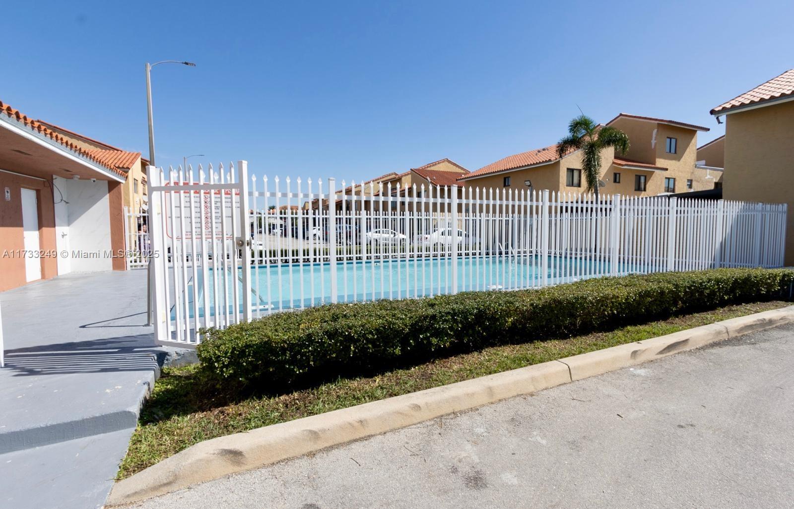 RESIDENCIAL EL PRADO COND - Residential Lease