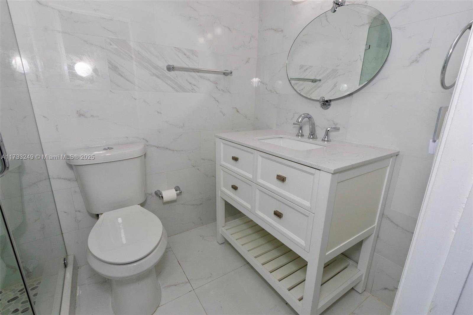 RESIDENCIAL EL PRADO COND - Residential Lease