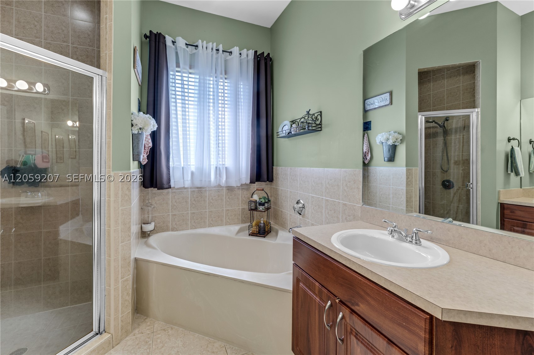 EMERALD GREENS SUB - Residential