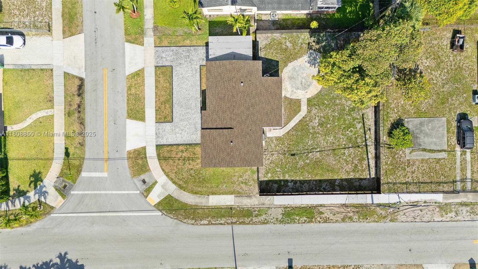 MYRTLE GROVE - Residential Lease