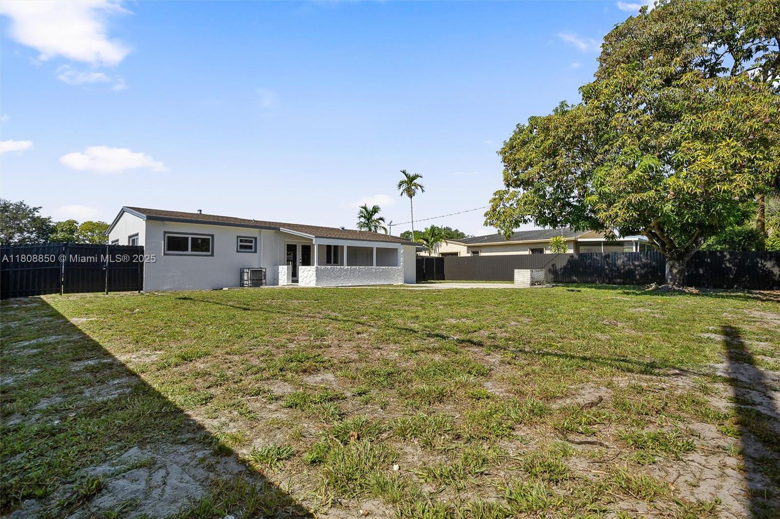 MYRTLE GROVE - Residential Lease