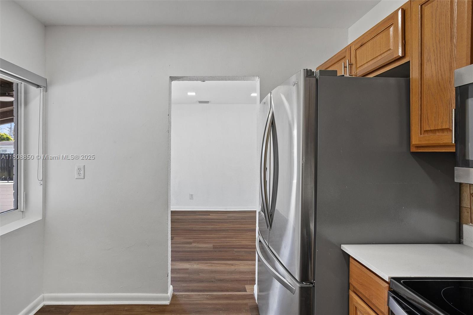 MYRTLE GROVE - Residential Lease