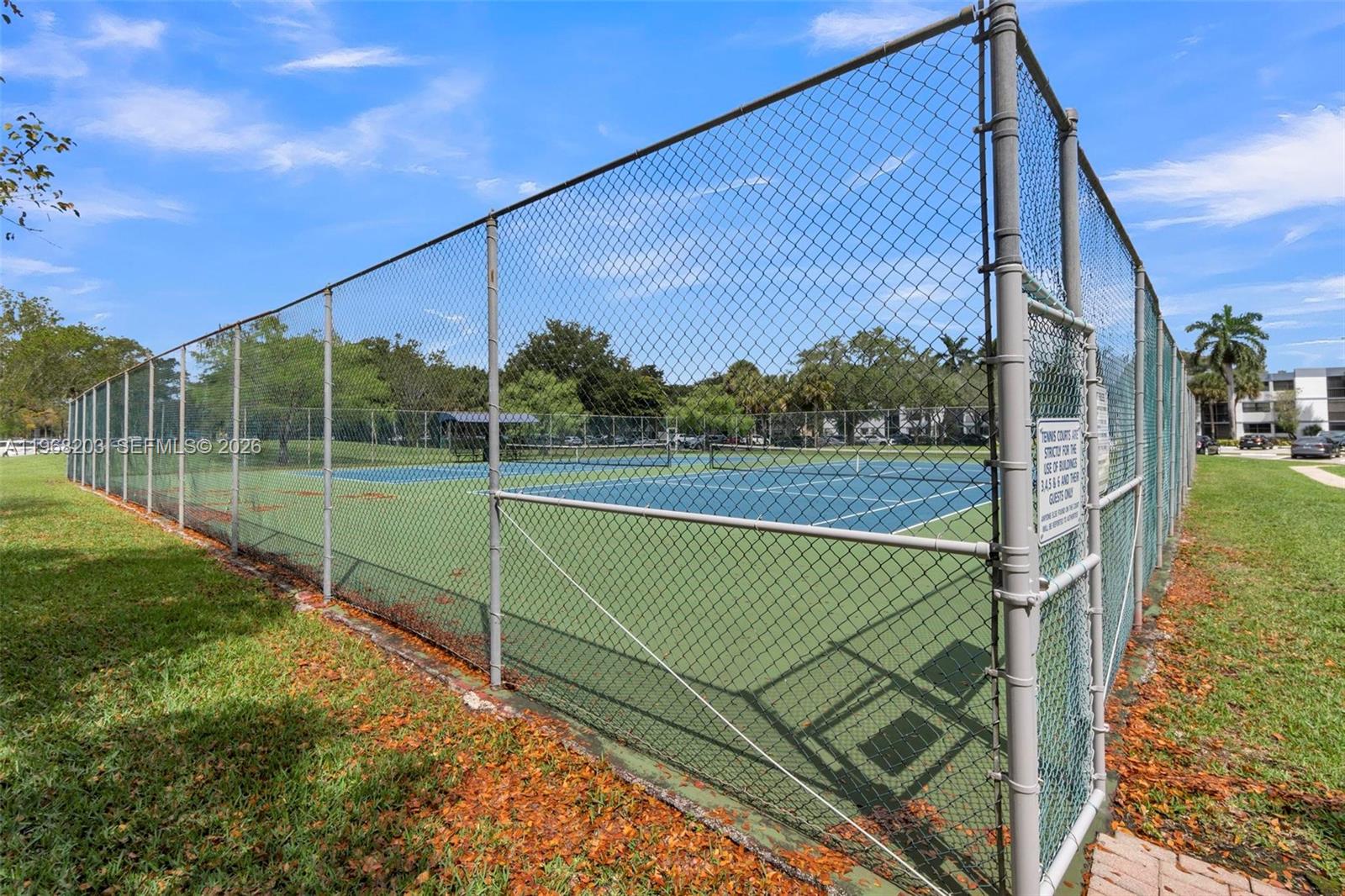 COUNTRY CLUB APTS AT - Residential Lease