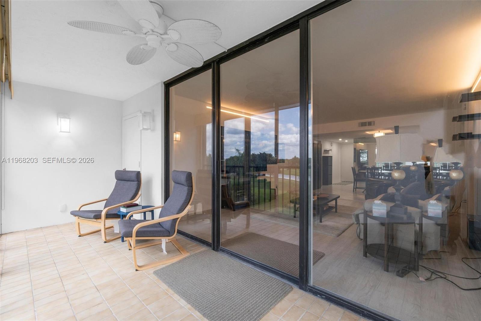 COUNTRY CLUB APTS AT - Residential Lease