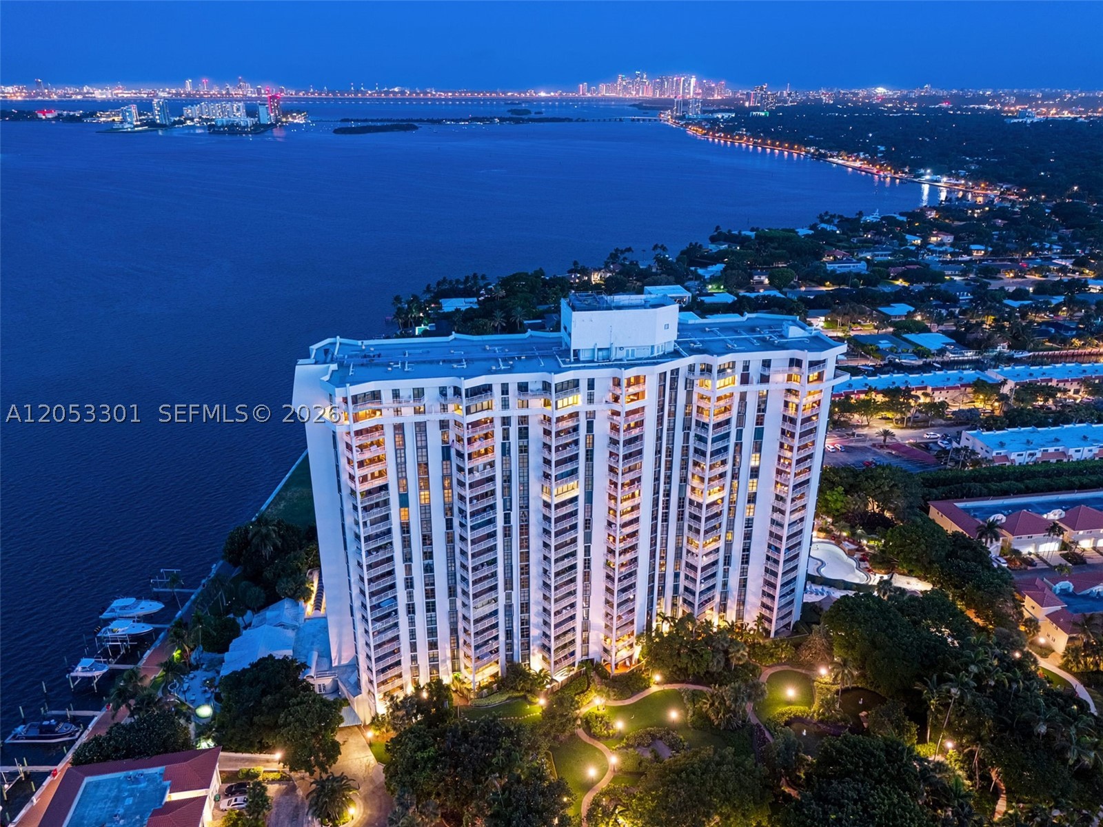 THE TOWERS OF QUAYSIDE CO - Residential