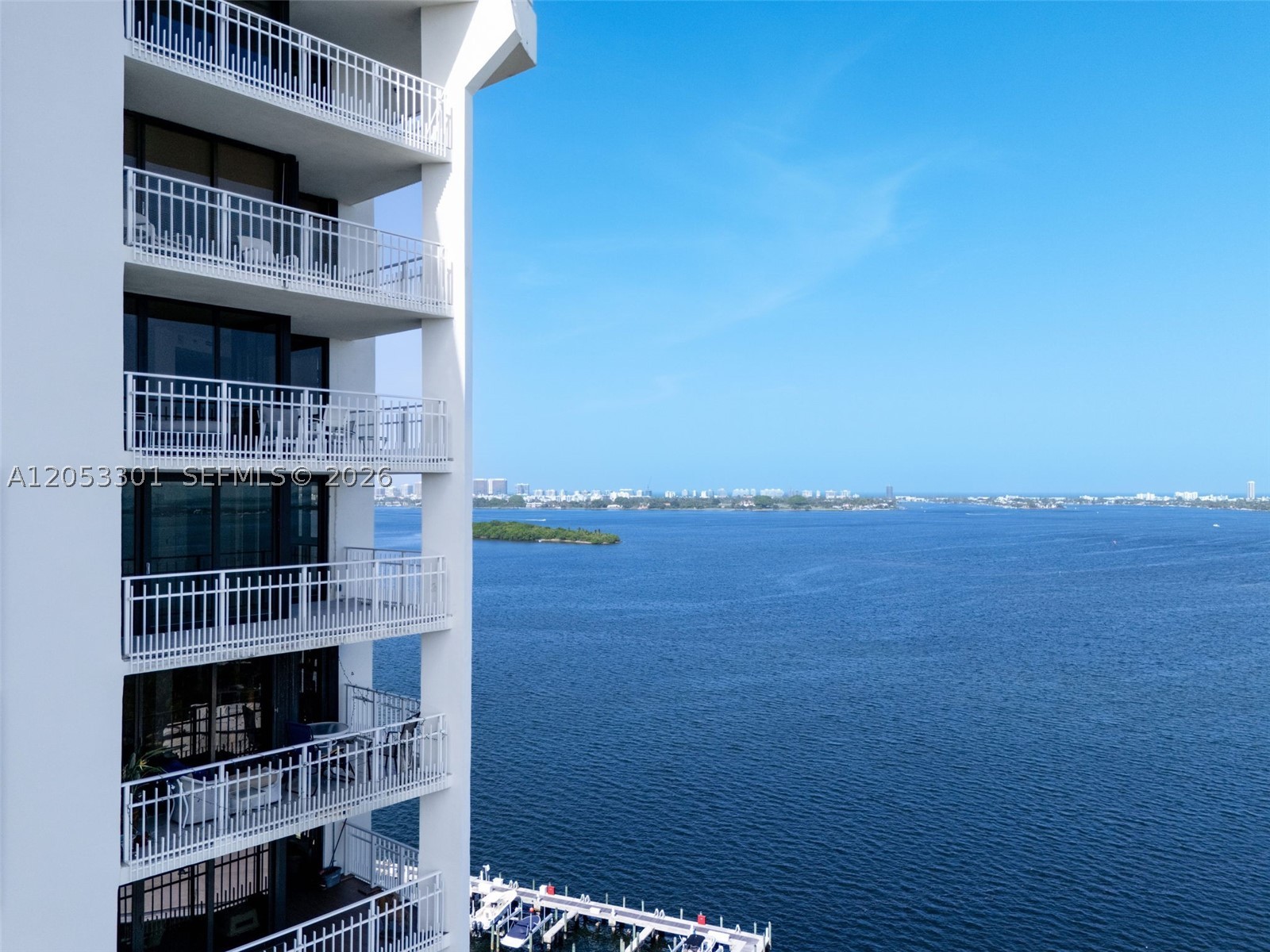 THE TOWERS OF QUAYSIDE CO - Residential