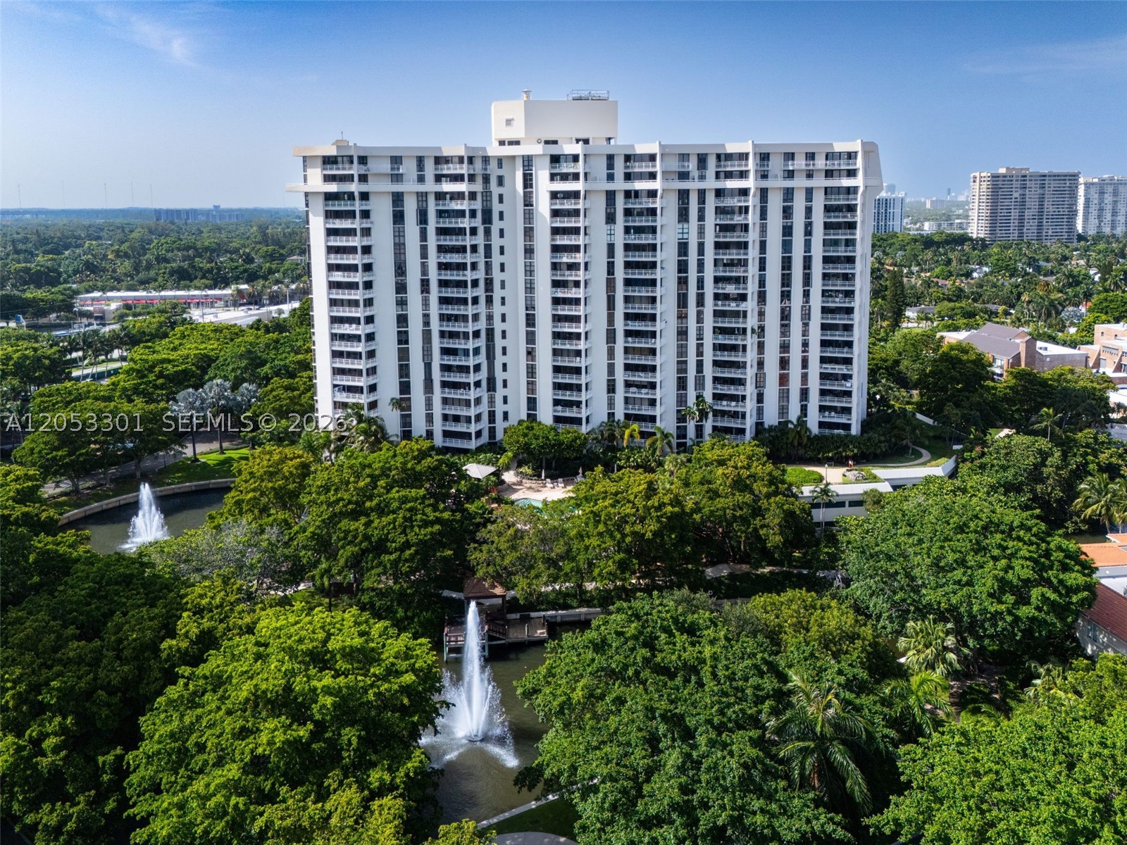 THE TOWERS OF QUAYSIDE CO - Residential