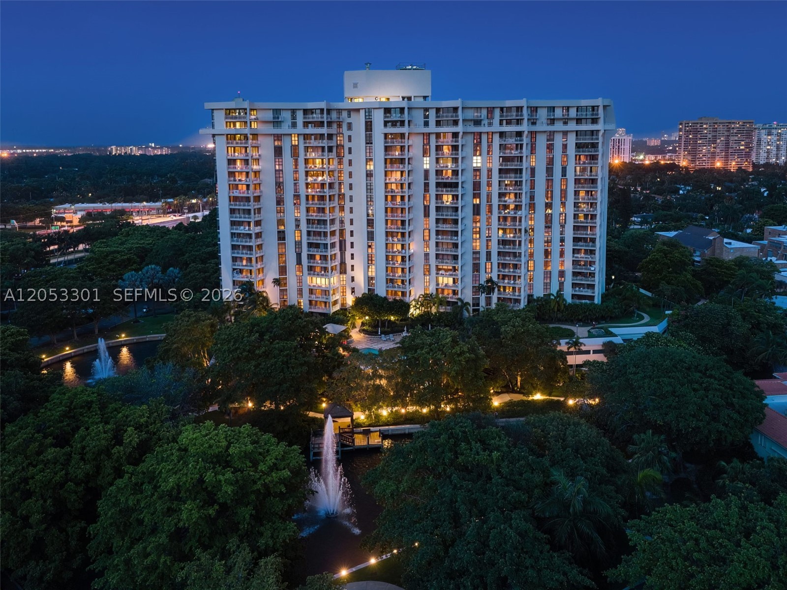 THE TOWERS OF QUAYSIDE CO - Residential