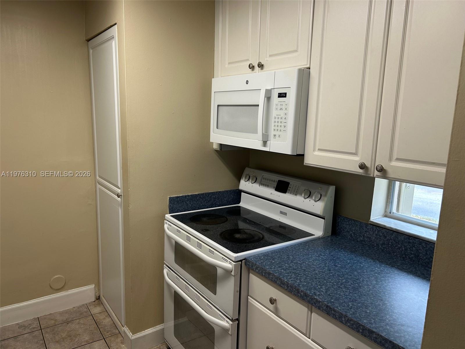 WINDMILL LAKES III CONDO - Residential