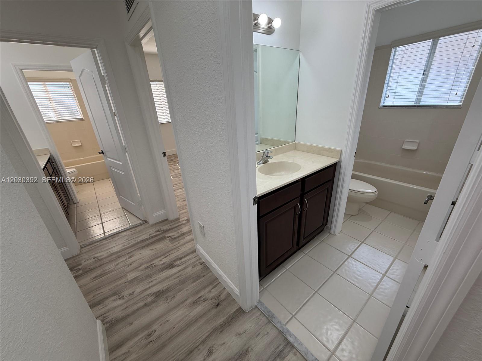 PALM ISLE ESTATES - Residential Lease