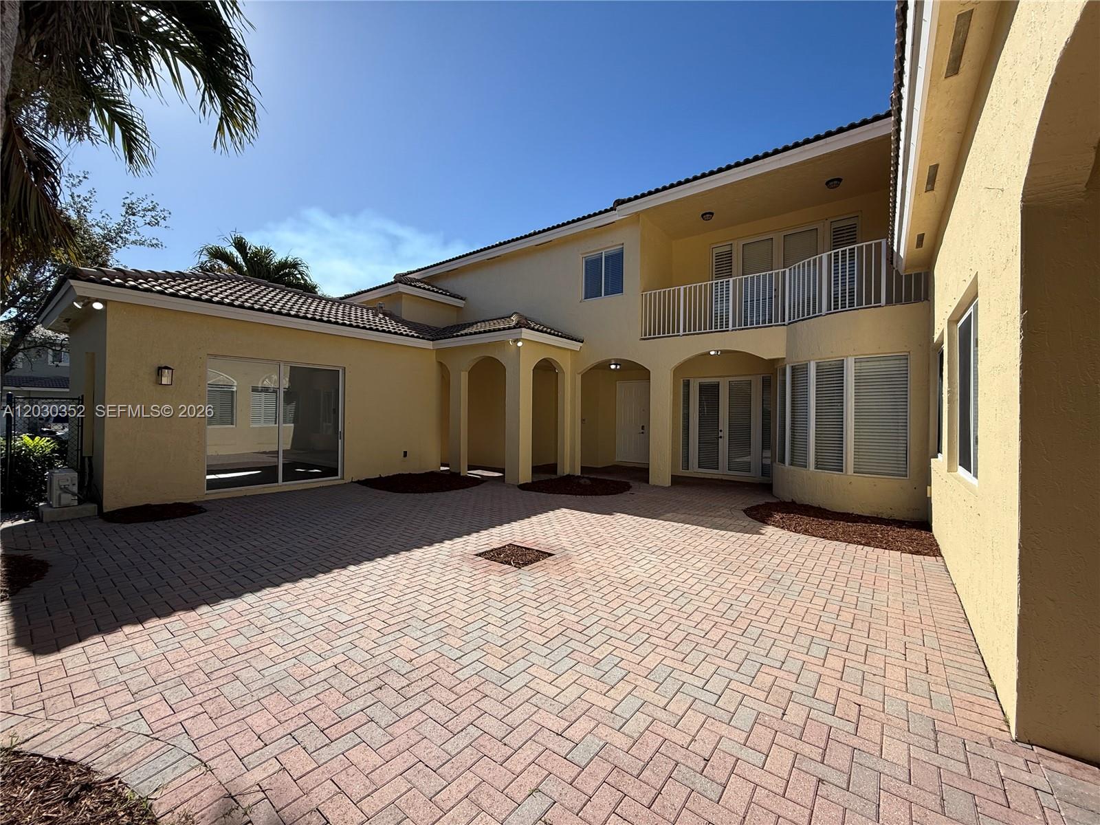 PALM ISLE ESTATES - Residential Lease