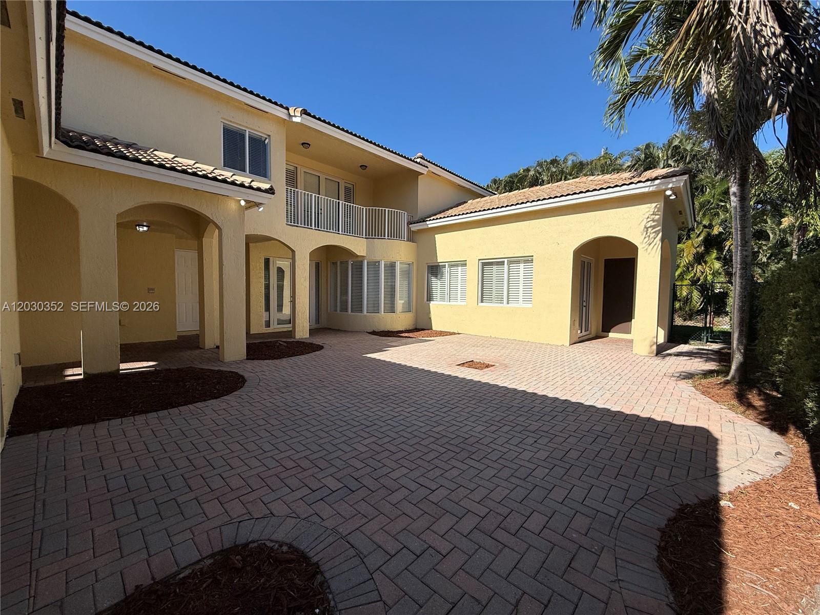 PALM ISLE ESTATES - Residential Lease