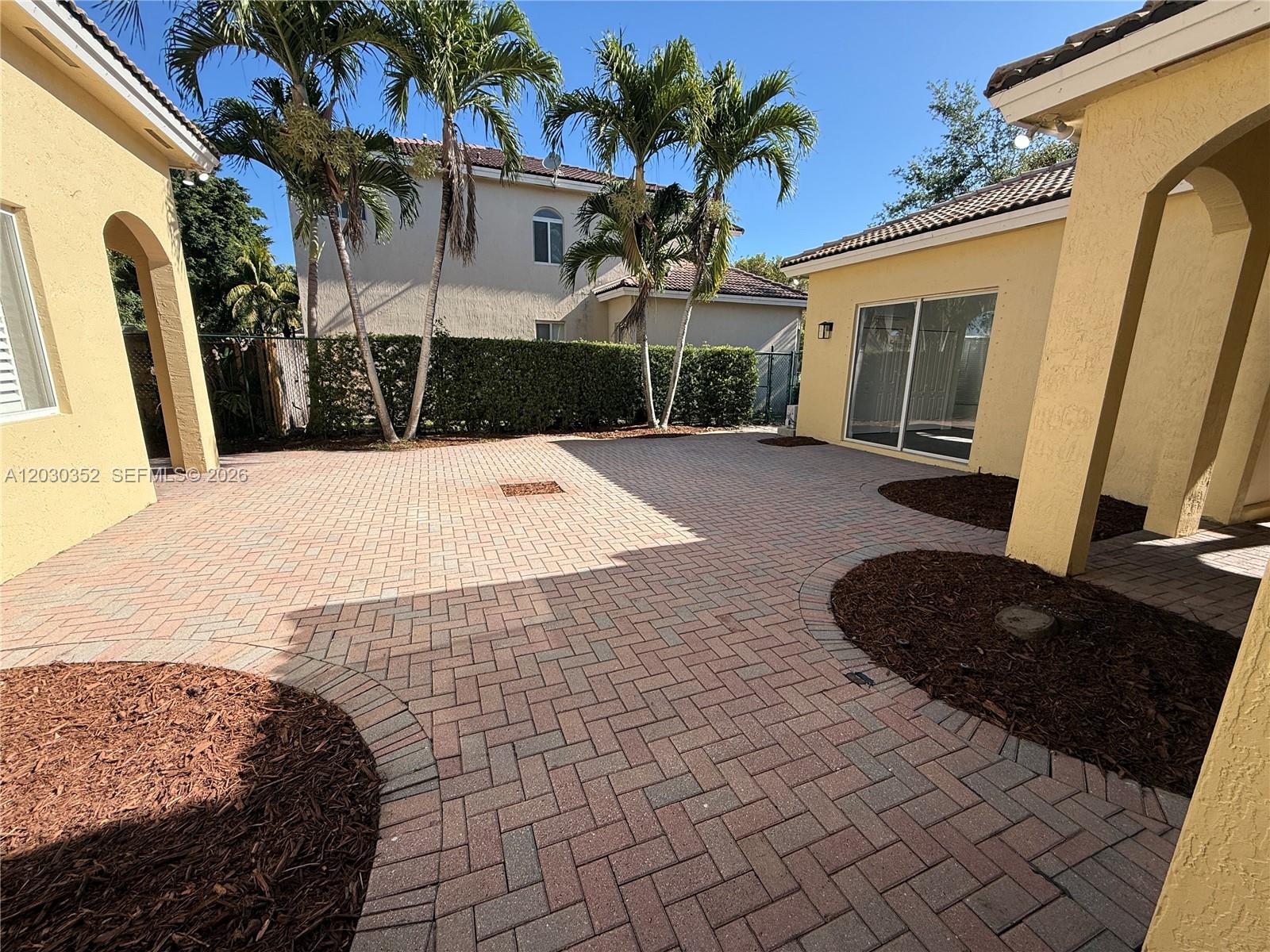 PALM ISLE ESTATES - Residential Lease