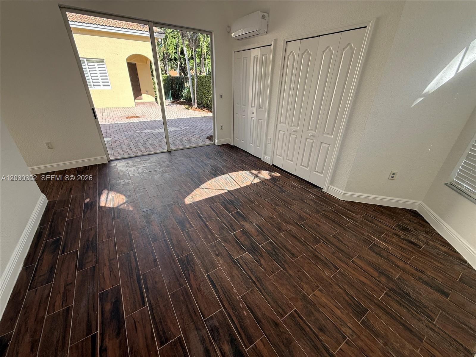 PALM ISLE ESTATES - Residential Lease