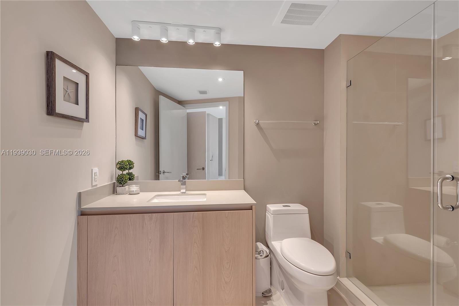 4111 SOUTH OCEAN DRIVE CO - Residential