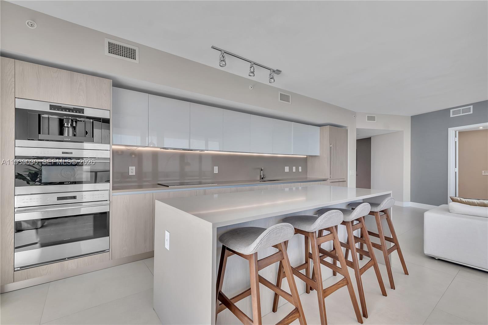 4111 SOUTH OCEAN DRIVE CO - Residential