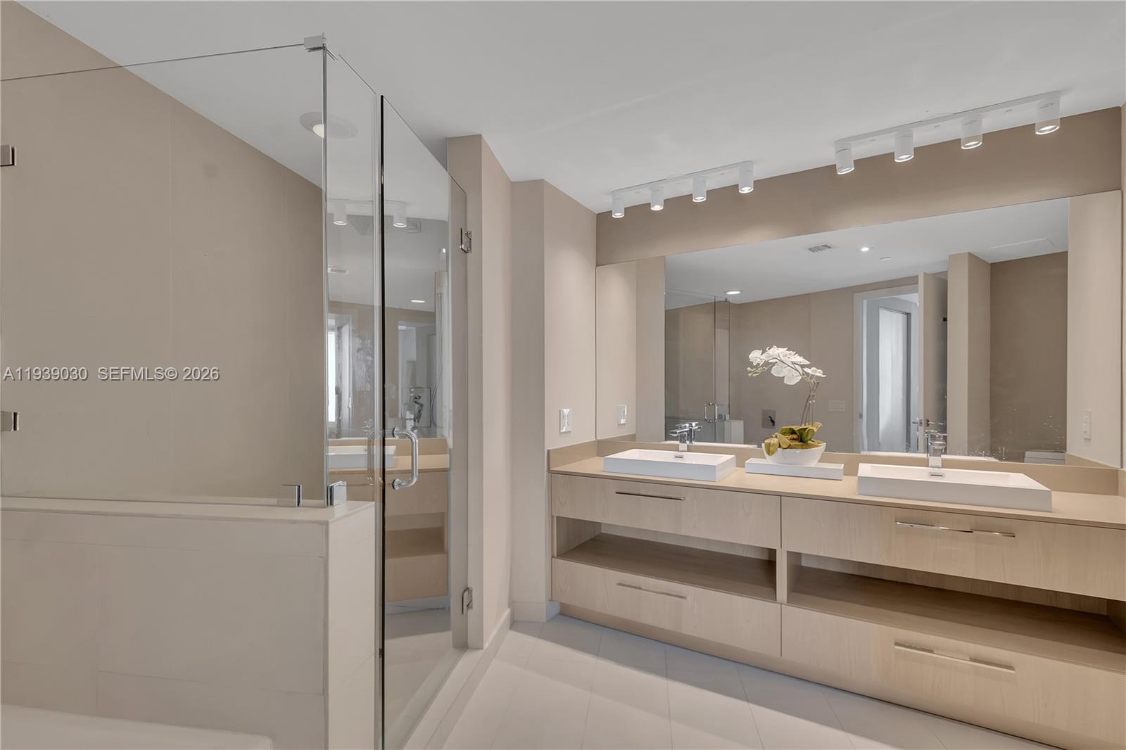 4111 SOUTH OCEAN DRIVE CO - Residential