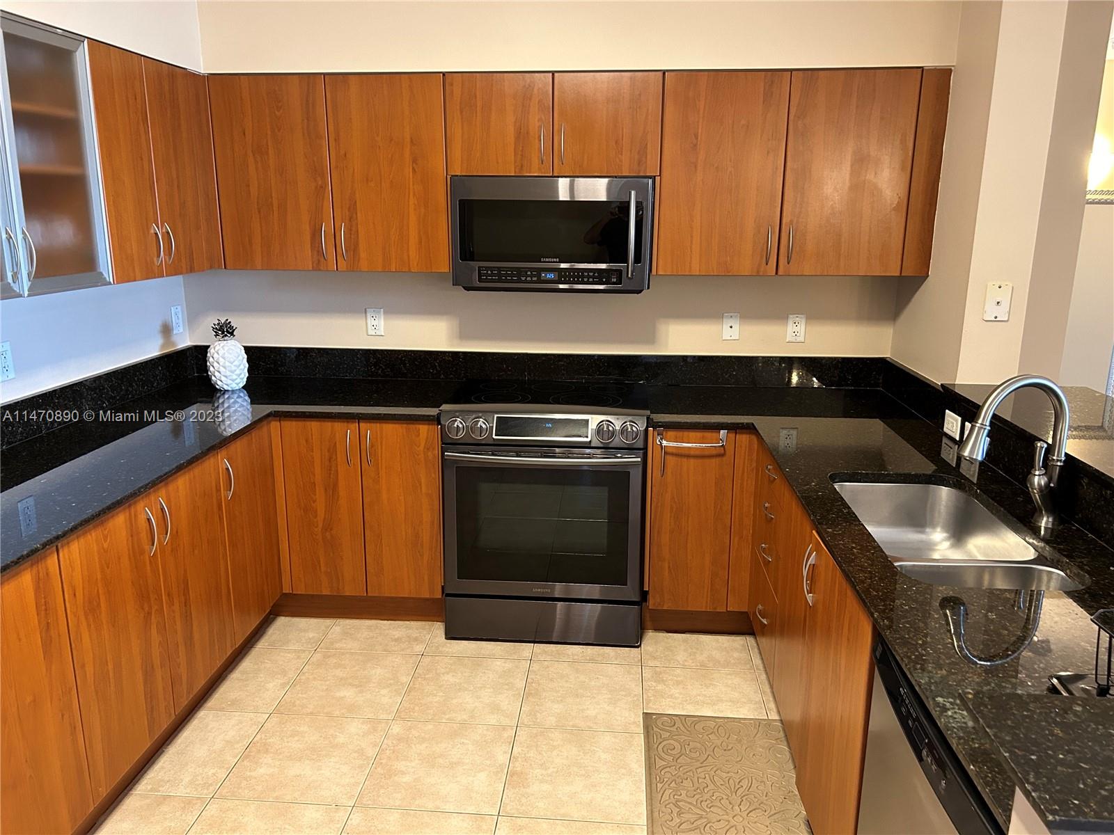 Boca Grand Condo Comm - Residential