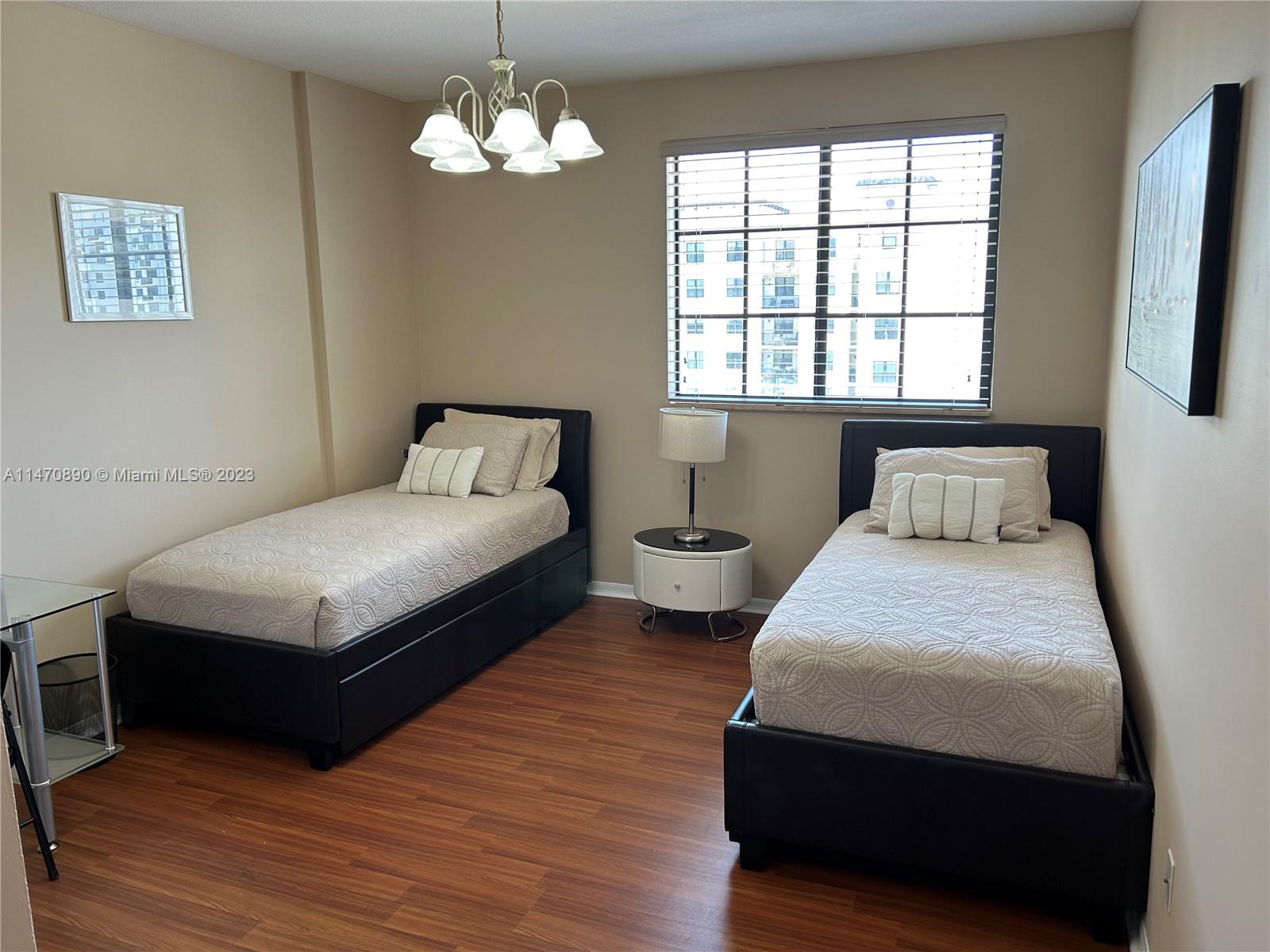 Boca Grand Condo Comm - Residential