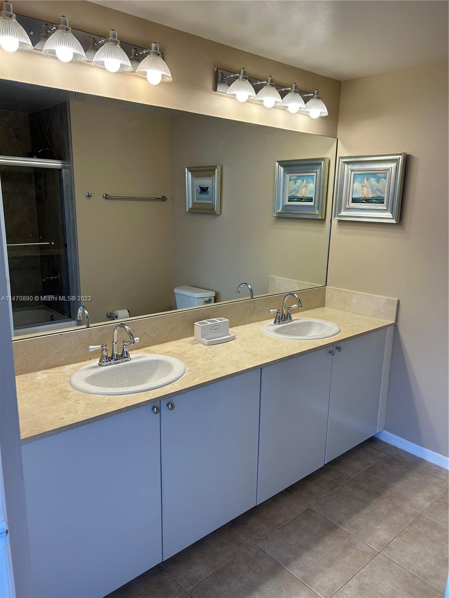 Boca Grand Condo Comm - Residential