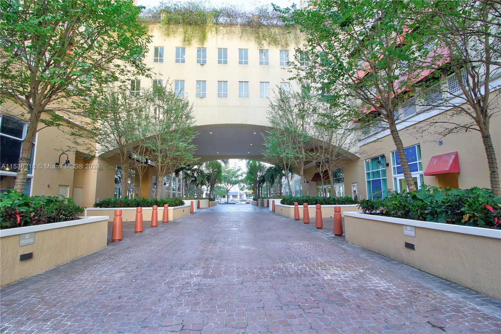 TOSCANO CONDO - Residential Lease