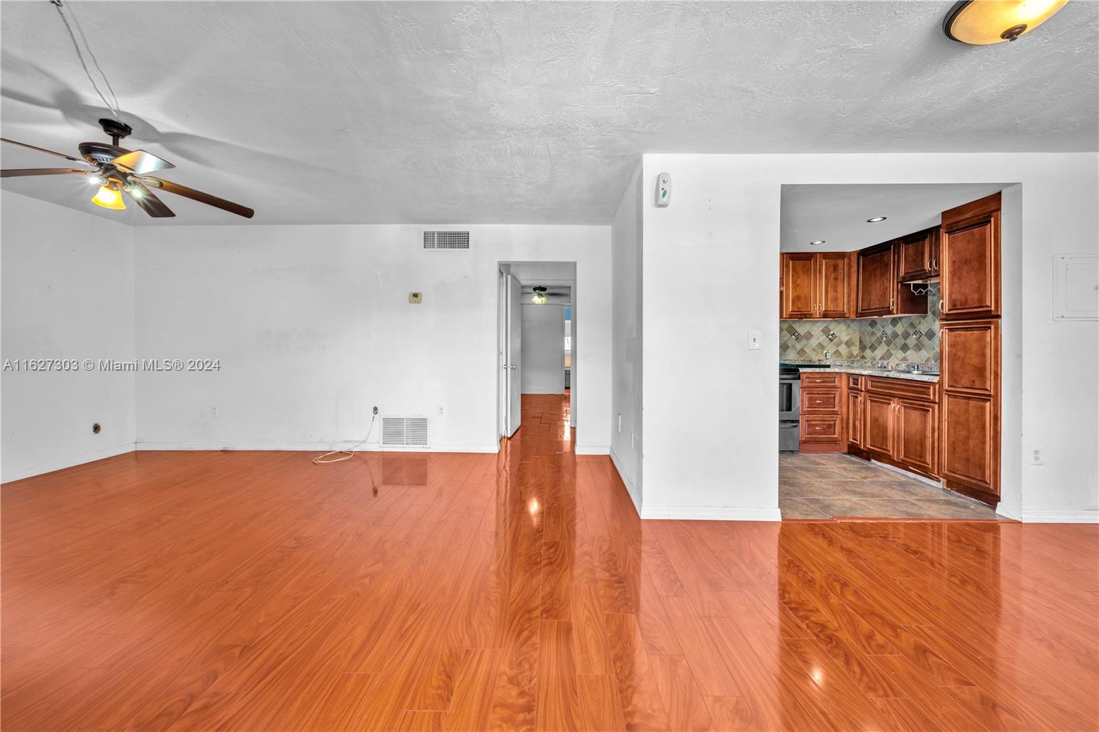 1515 CORAL TOWERS CONDOMI - Residential