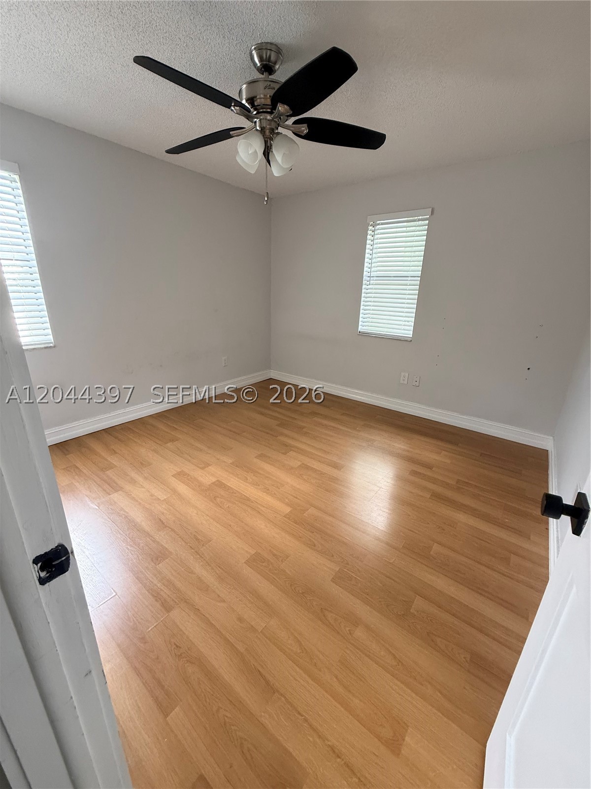 TRAILS OF EL RANCHO ACRES - Residential Lease