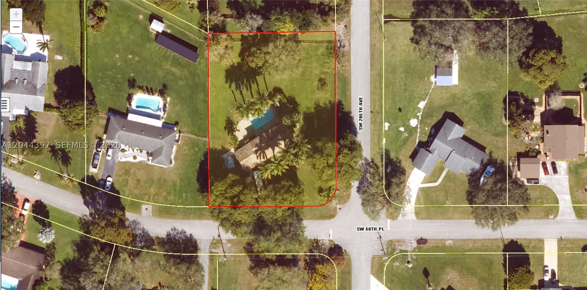 TRAILS OF EL RANCHO ACRES - Residential Lease