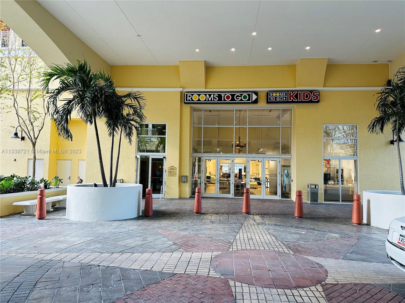 TOSCANO CONDO - Residential