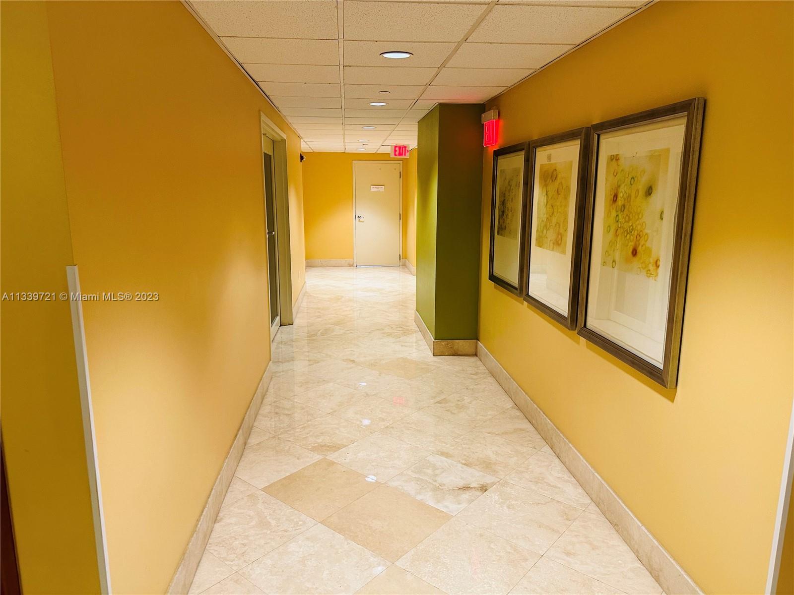 TOSCANO CONDO - Residential