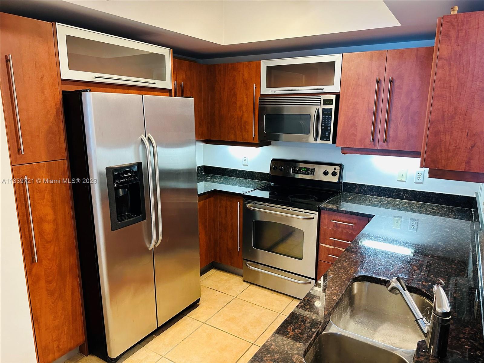 TOSCANO CONDO - Residential