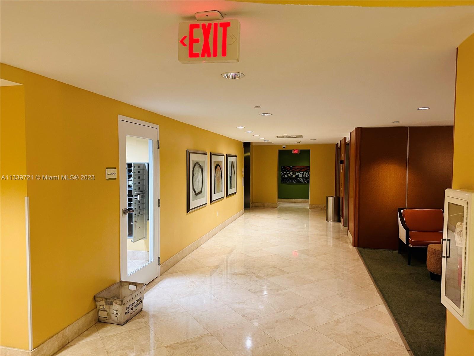 TOSCANO CONDO - Residential