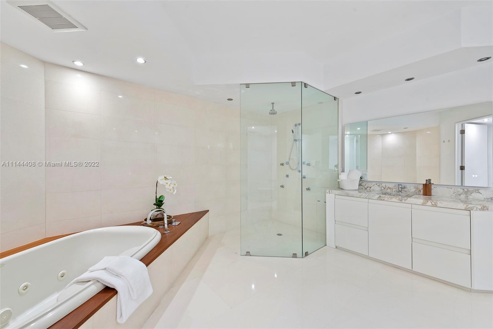OCEAN TOWER ONE CONDO - Residential