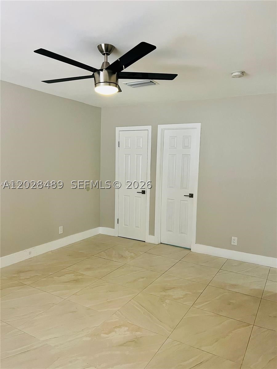 HOLLYWOOD ENTRADA AMENDED - Residential Lease