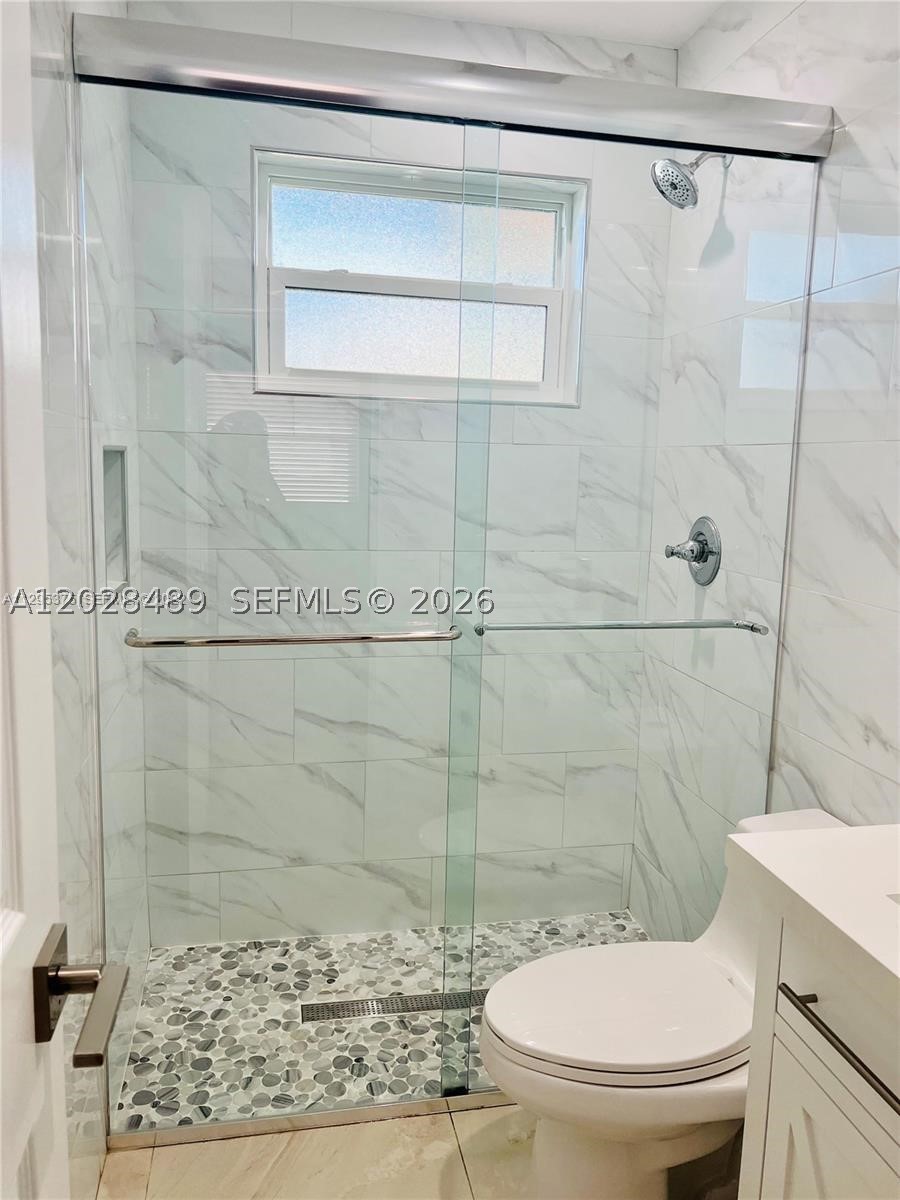 HOLLYWOOD ENTRADA AMENDED - Residential Lease