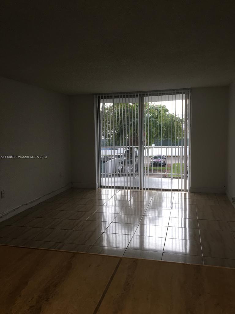 MONTECARLO CONDO - Residential