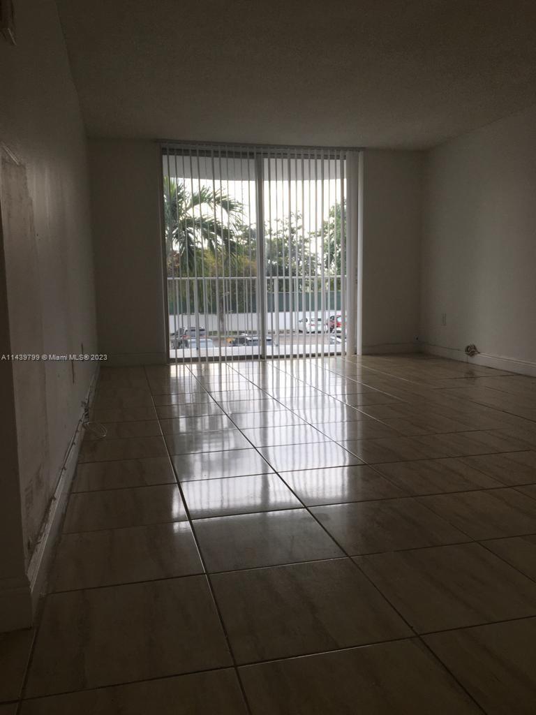 MONTECARLO CONDO - Residential