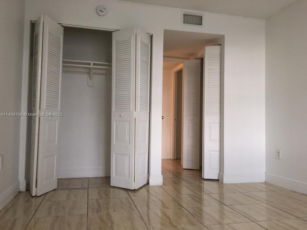 MONTECARLO CONDO - Residential