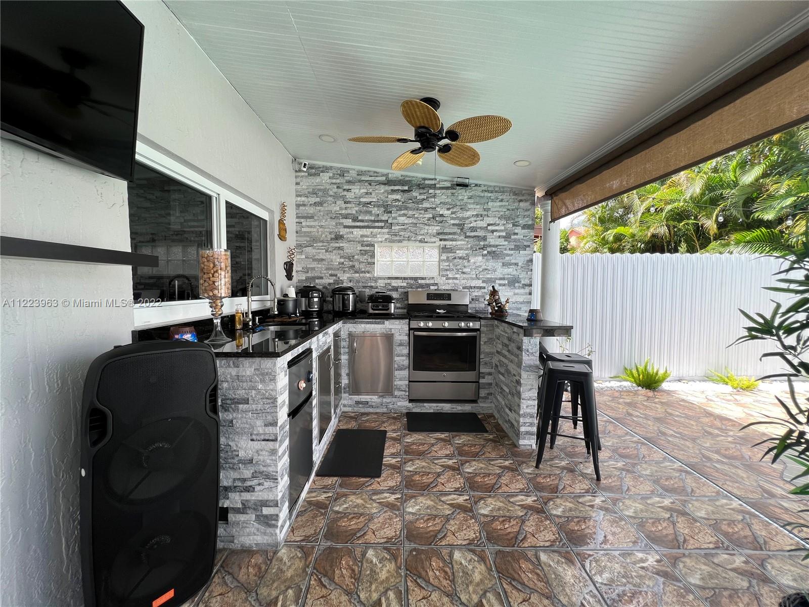 MONACO DREAM HOMES - Residential