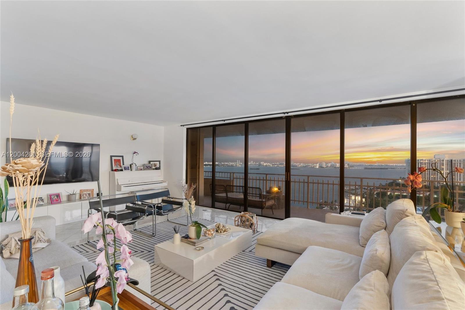 JOCKEY CLUB III CONDO - Residential