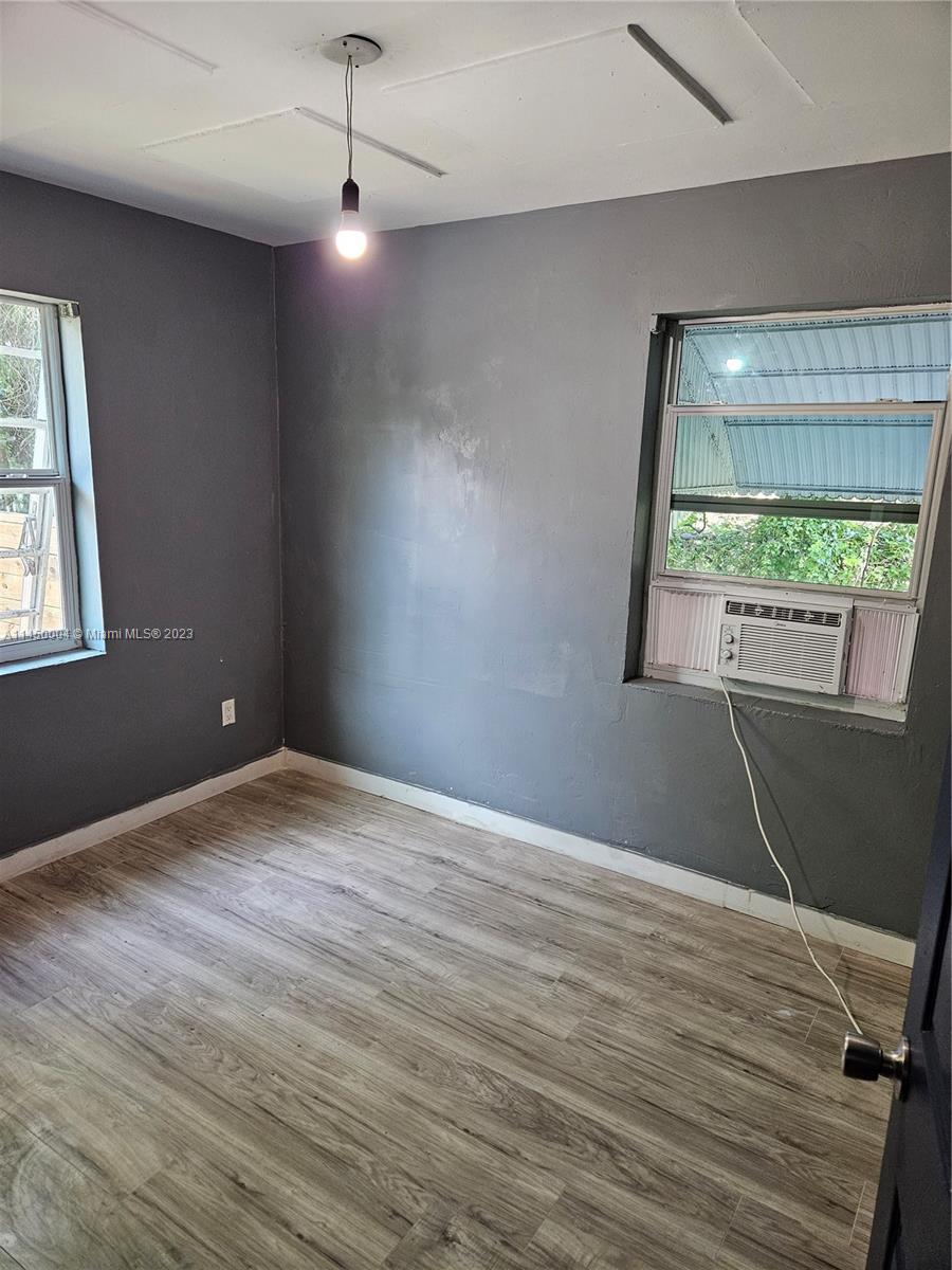 MIAMI GARDENS ESTATES - Residential Lease