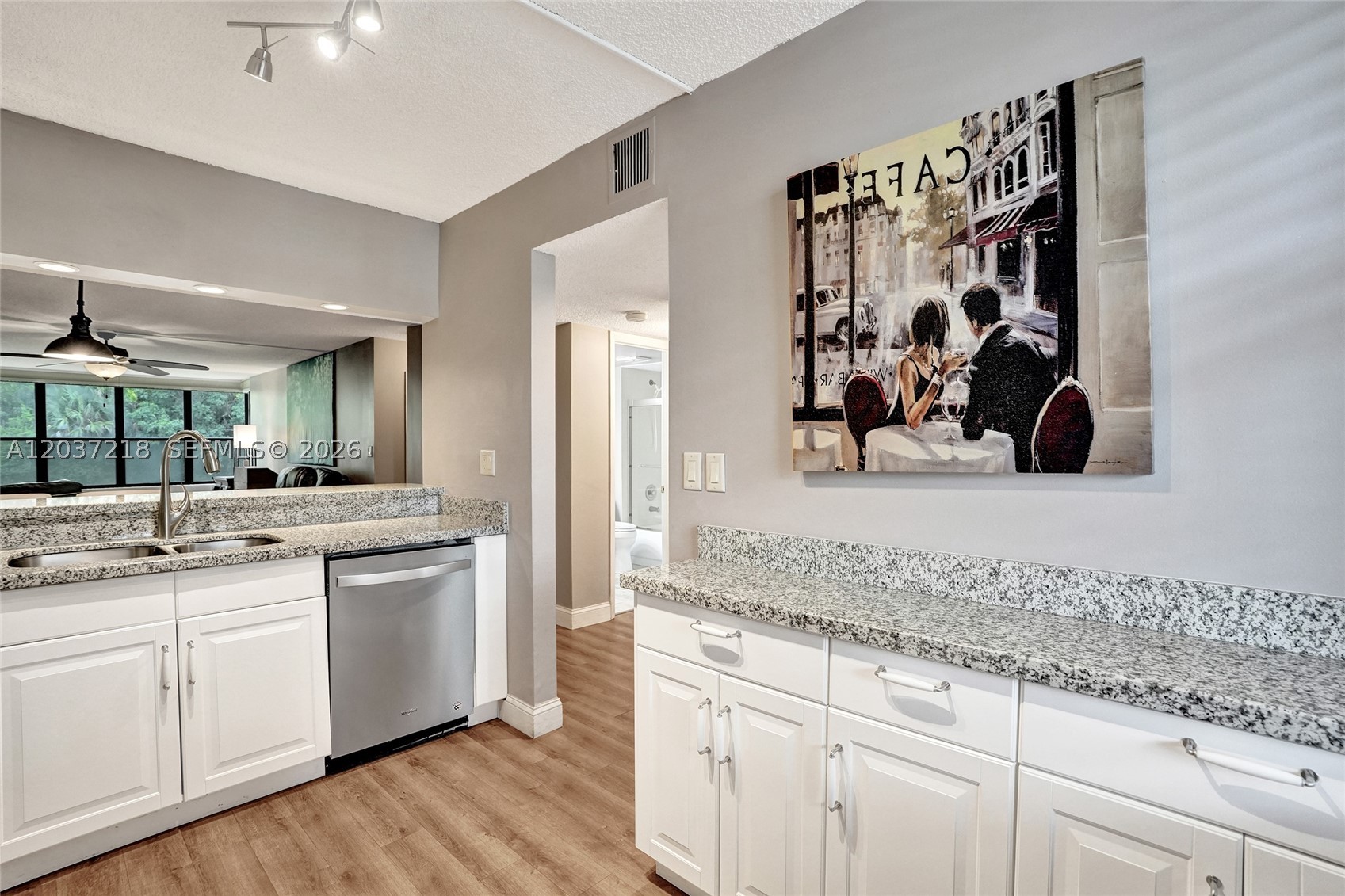 TOWNSHIP APPLEWOOD IV - Residential