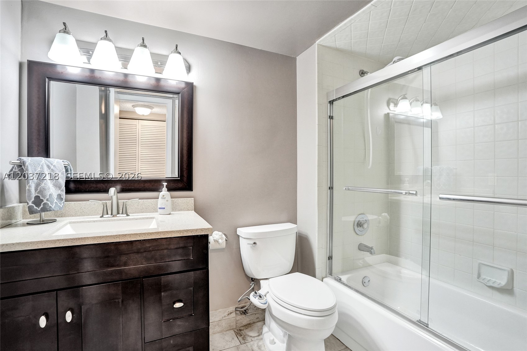 TOWNSHIP APPLEWOOD IV - Residential