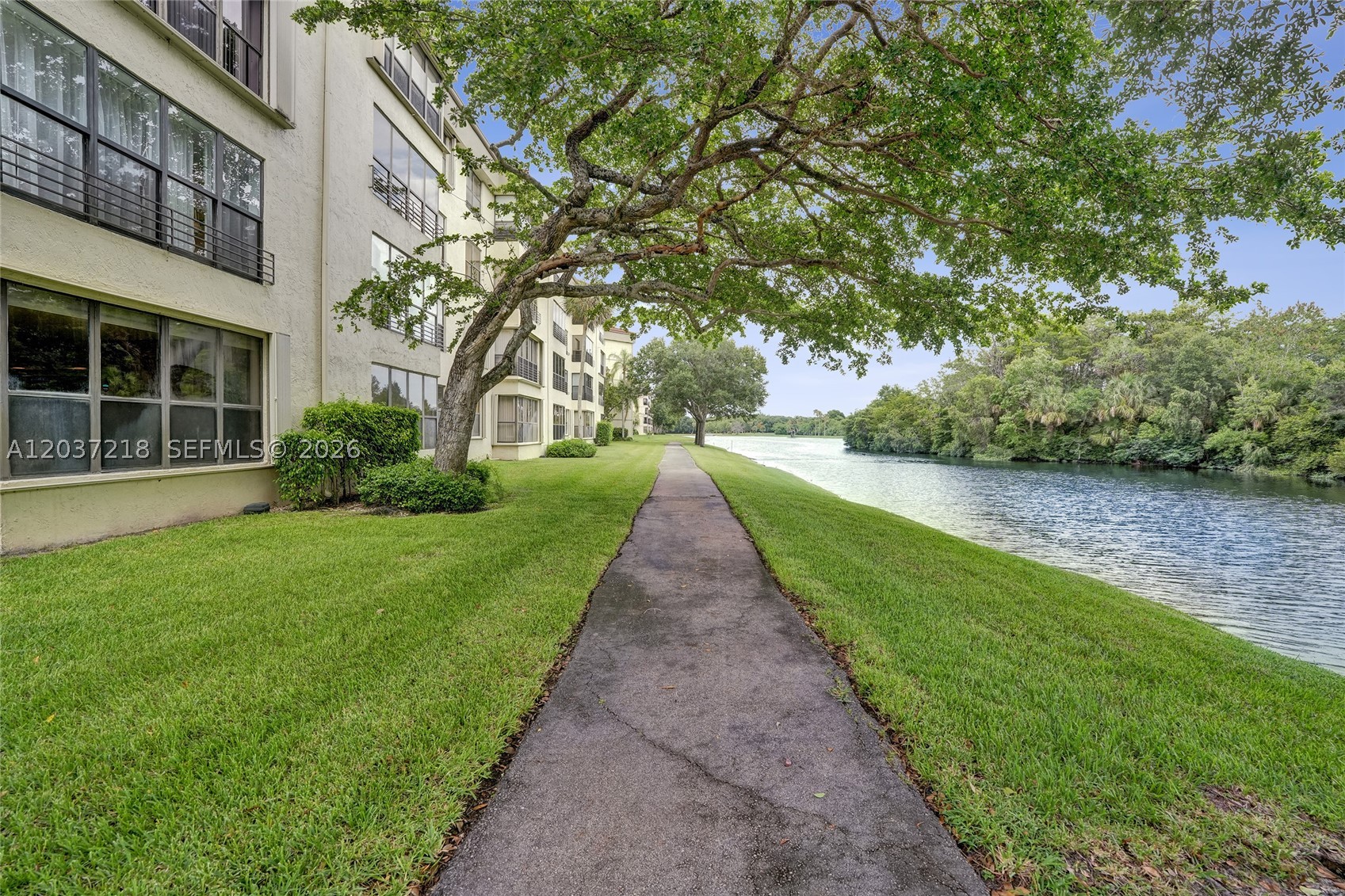 TOWNSHIP APPLEWOOD IV - Residential