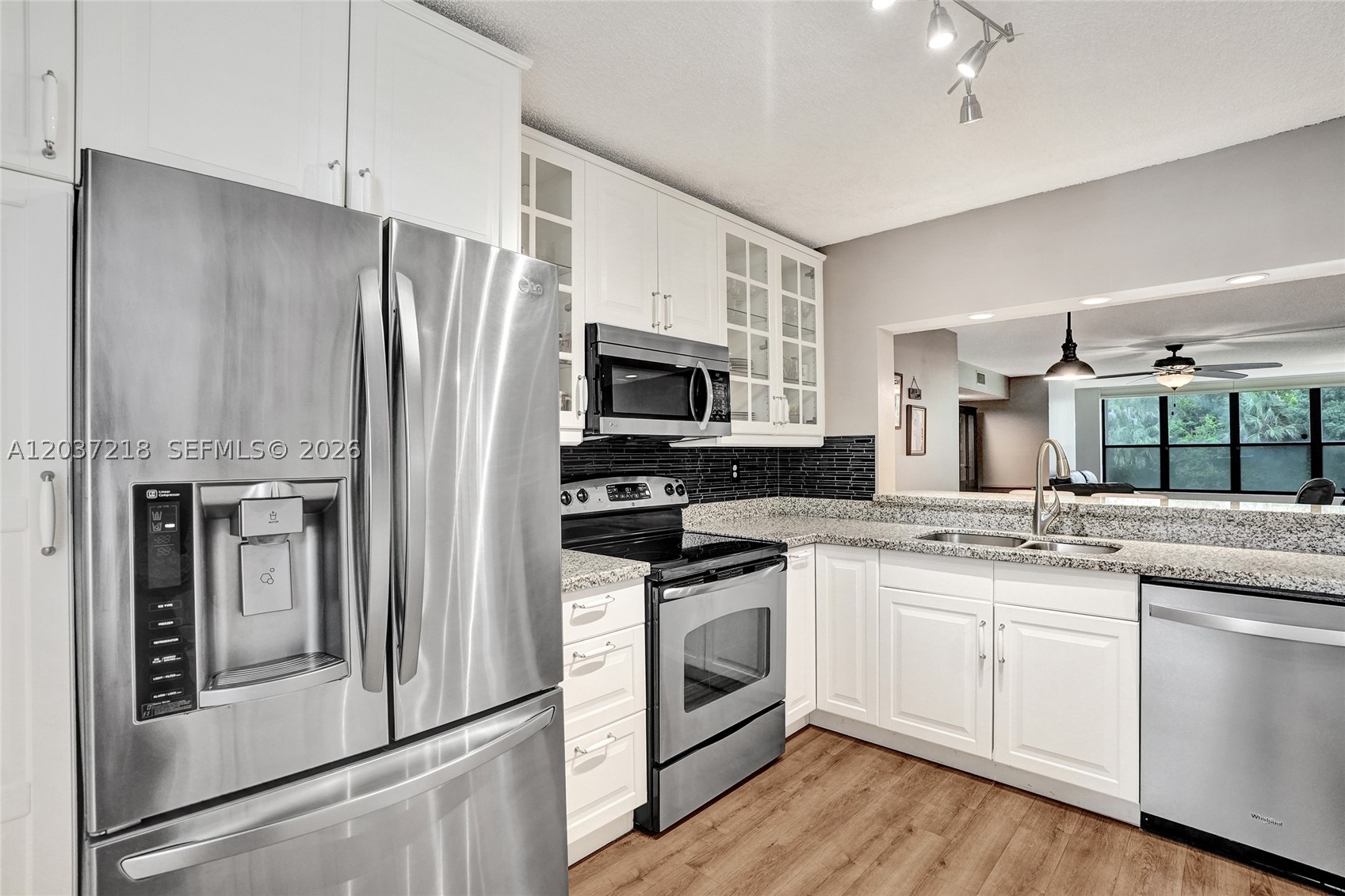 TOWNSHIP APPLEWOOD IV - Residential