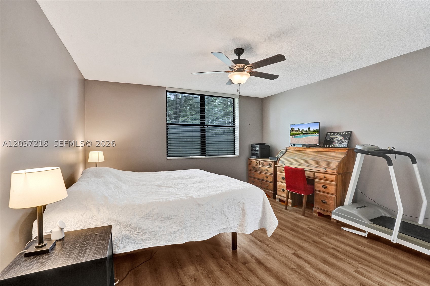 TOWNSHIP APPLEWOOD IV - Residential