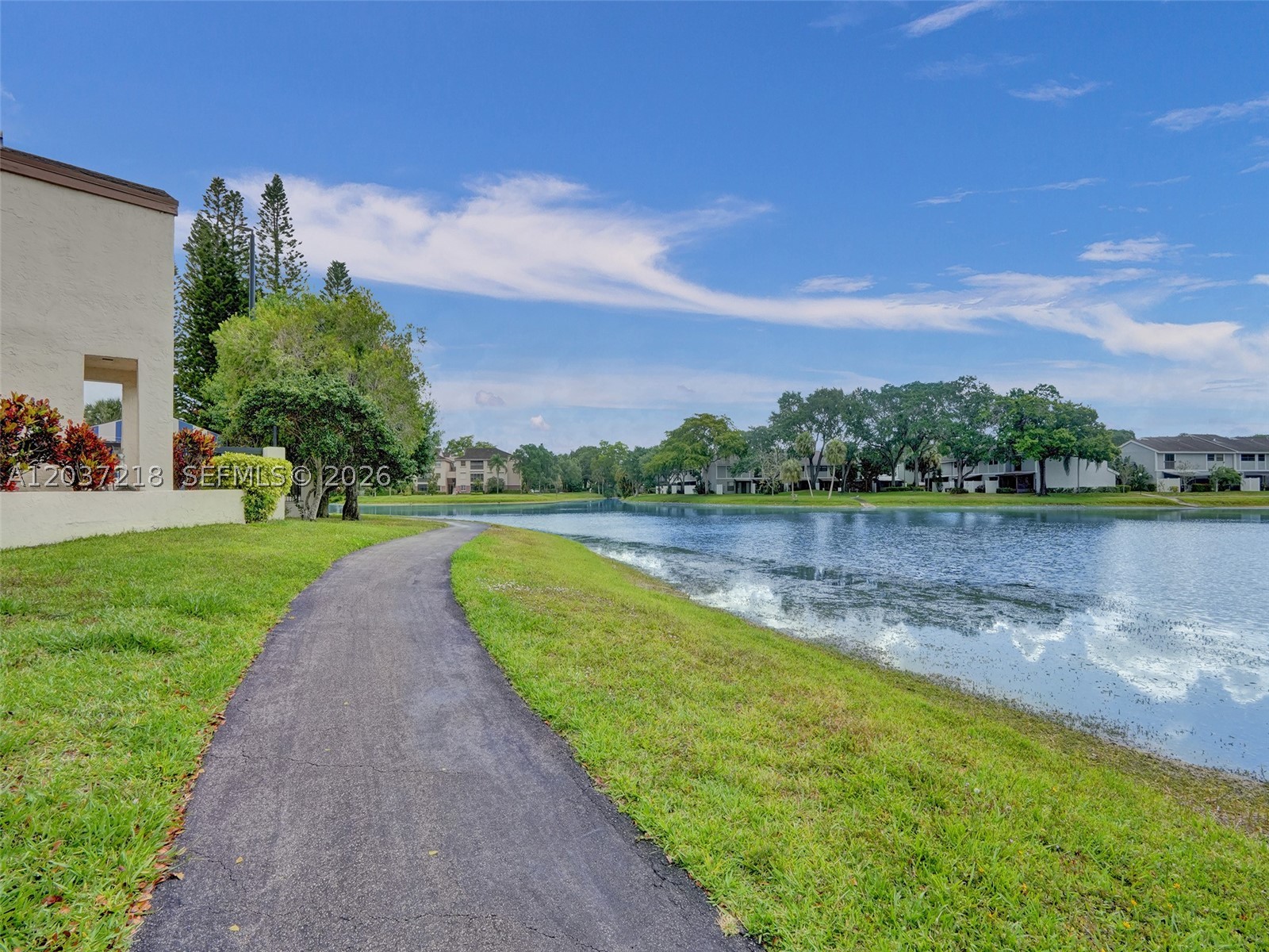 TOWNSHIP APPLEWOOD IV - Residential