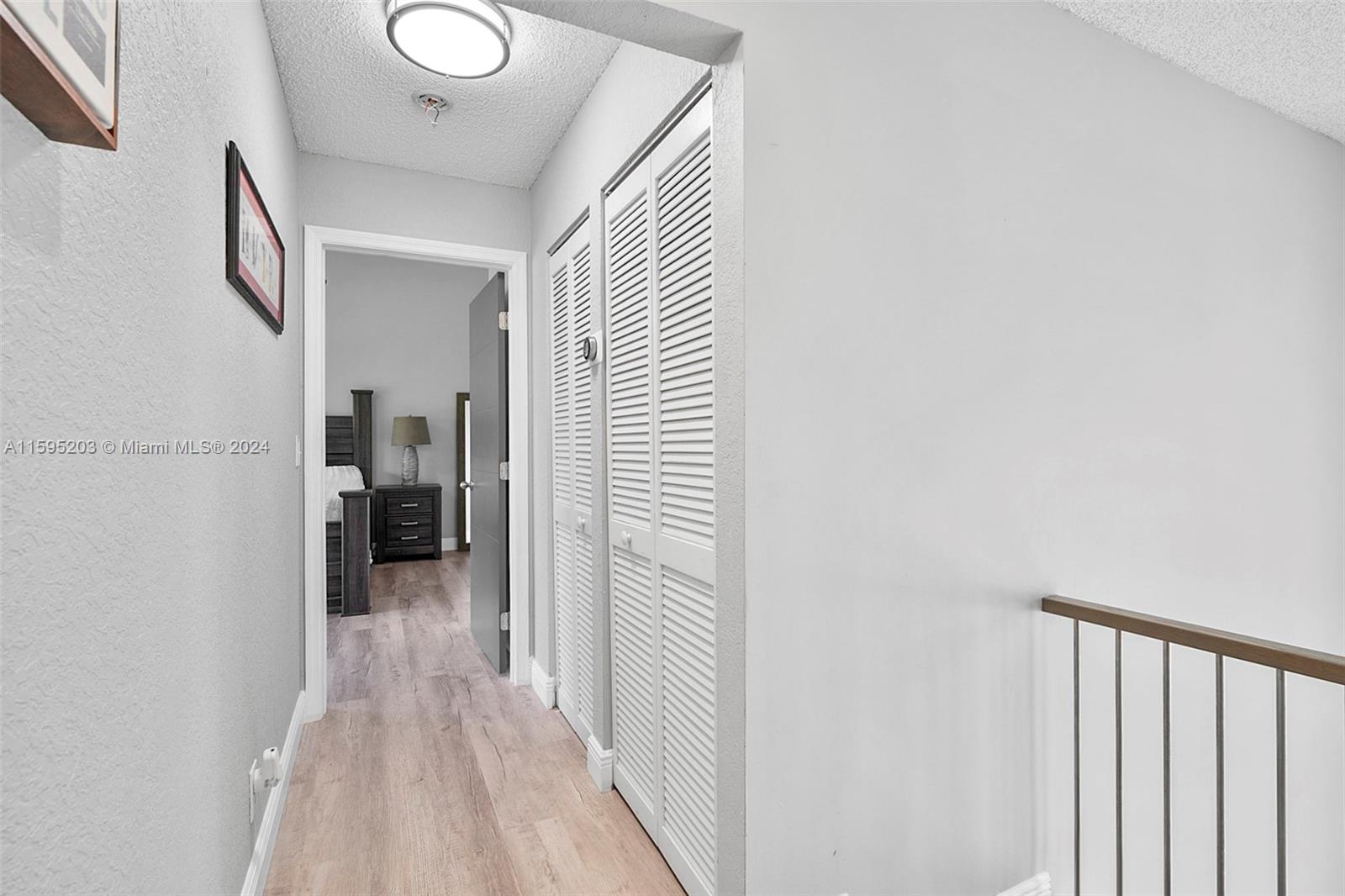COOPERS GROVE - Residential